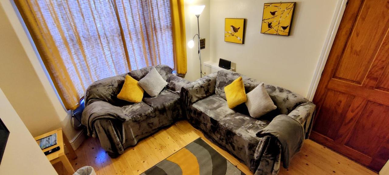 Rhubarb Terrace On The Coast - Sleeps 1-6 Villa Colwyn Bay Dış mekan fotoğraf