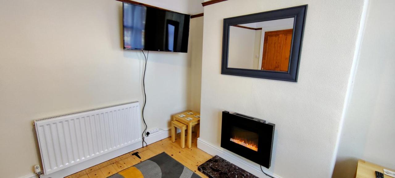 Rhubarb Terrace On The Coast - Sleeps 1-6 Villa Colwyn Bay Dış mekan fotoğraf