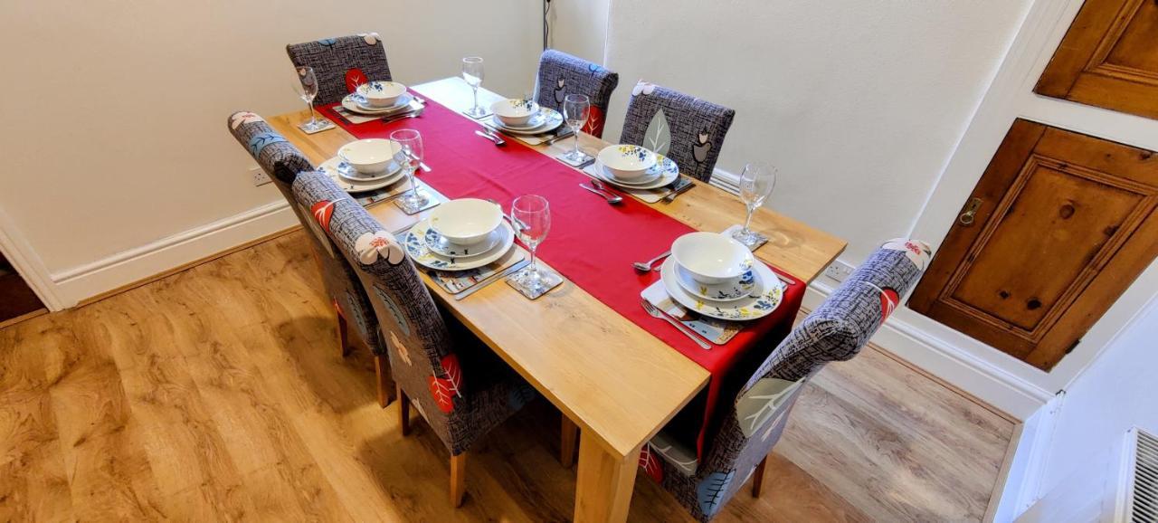 Rhubarb Terrace On The Coast - Sleeps 1-6 Villa Colwyn Bay Dış mekan fotoğraf