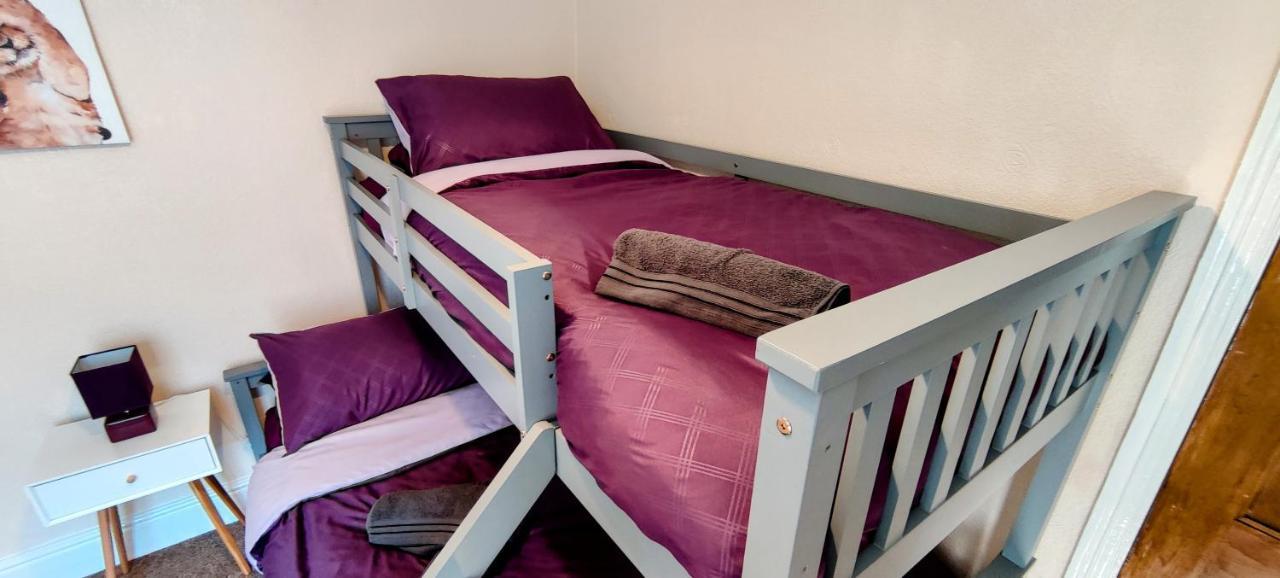 Rhubarb Terrace On The Coast - Sleeps 1-6 Villa Colwyn Bay Dış mekan fotoğraf