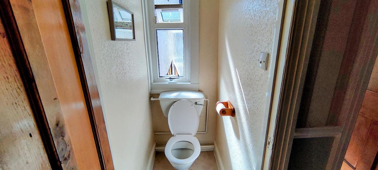 Rhubarb Terrace On The Coast - Sleeps 1-6 Villa Colwyn Bay Dış mekan fotoğraf